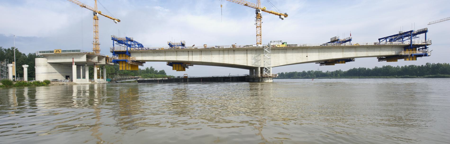 Donaubrücke Traismauer © Toni Rappersberger 