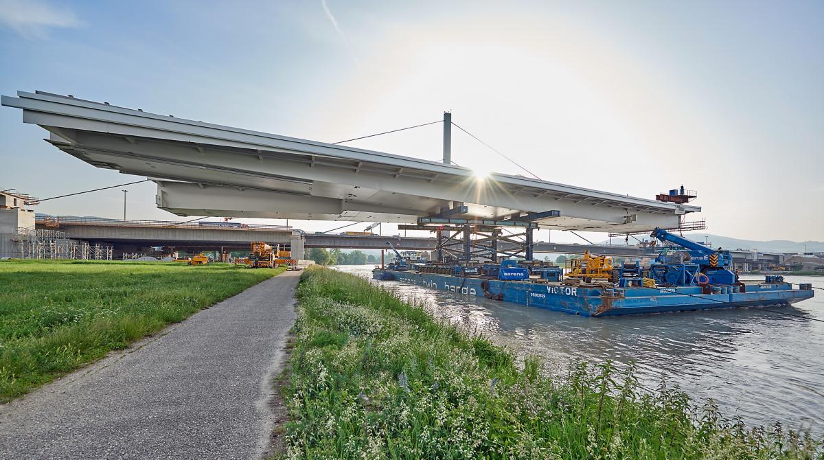 Brückenschluss Voestbrücke © Toni Rappersberger